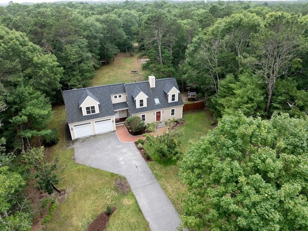 185 Bournehurst Drive, Plymouth MA 02360 photo 2