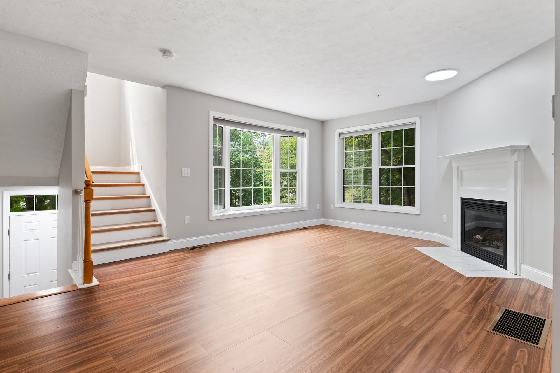 Condominium at 36 Georgetown Drive, Nashua NH 03062, Nashua, photo 2 of 36