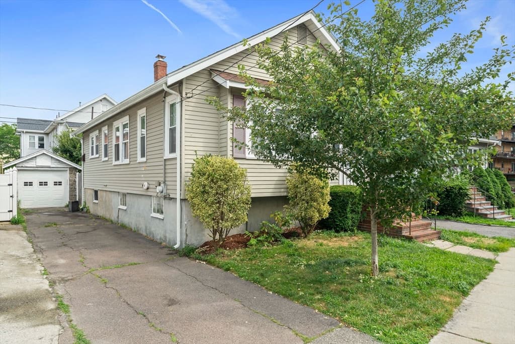 84 Alstead Street, Quincy MA 02171 photo 3