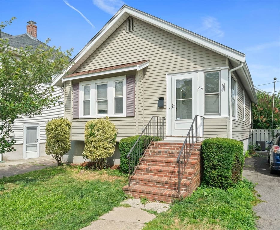 84 Alstead Street, Quincy MA 02171