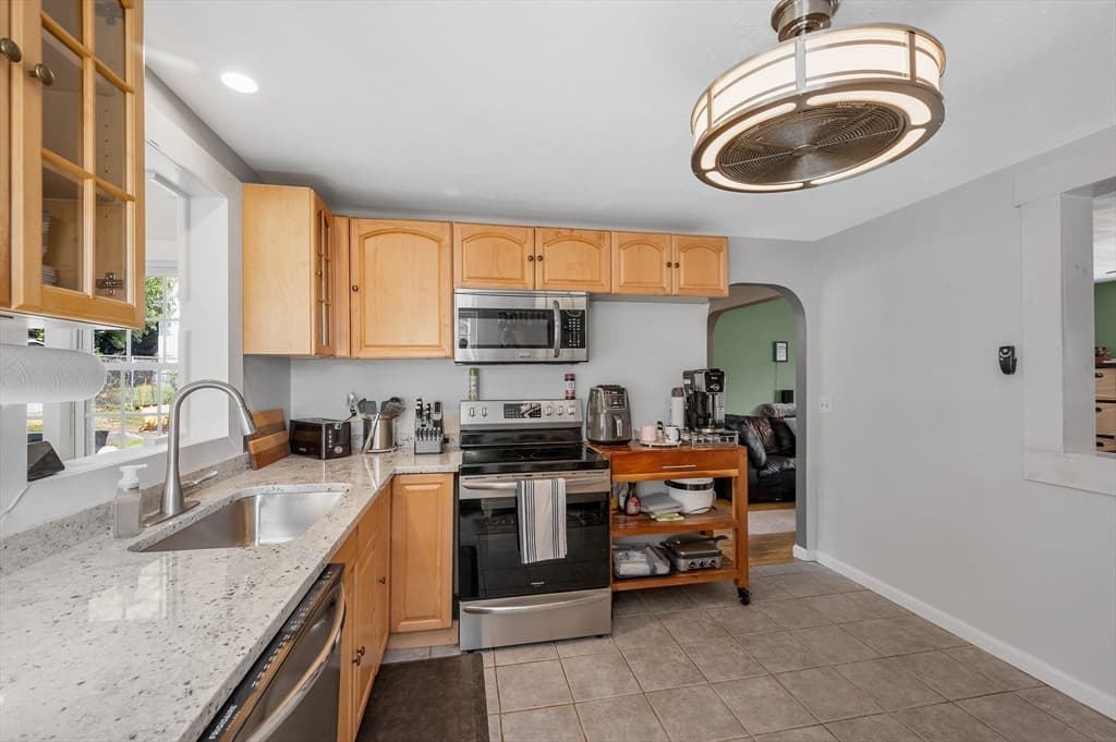 77 Valley Road, Dracut MA 01826 photo 12