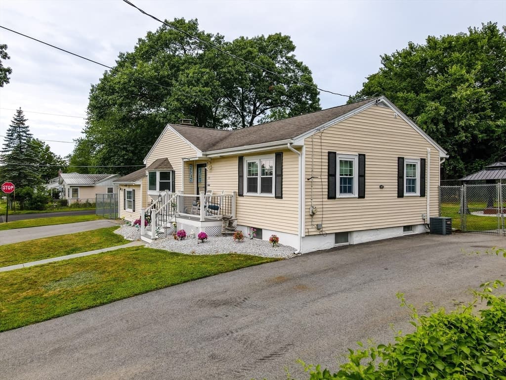 77 Valley Road, Dracut MA 01826 photo 36