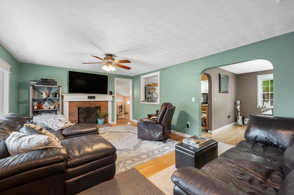 77 Valley Road, Dracut MA 01826 photo 5