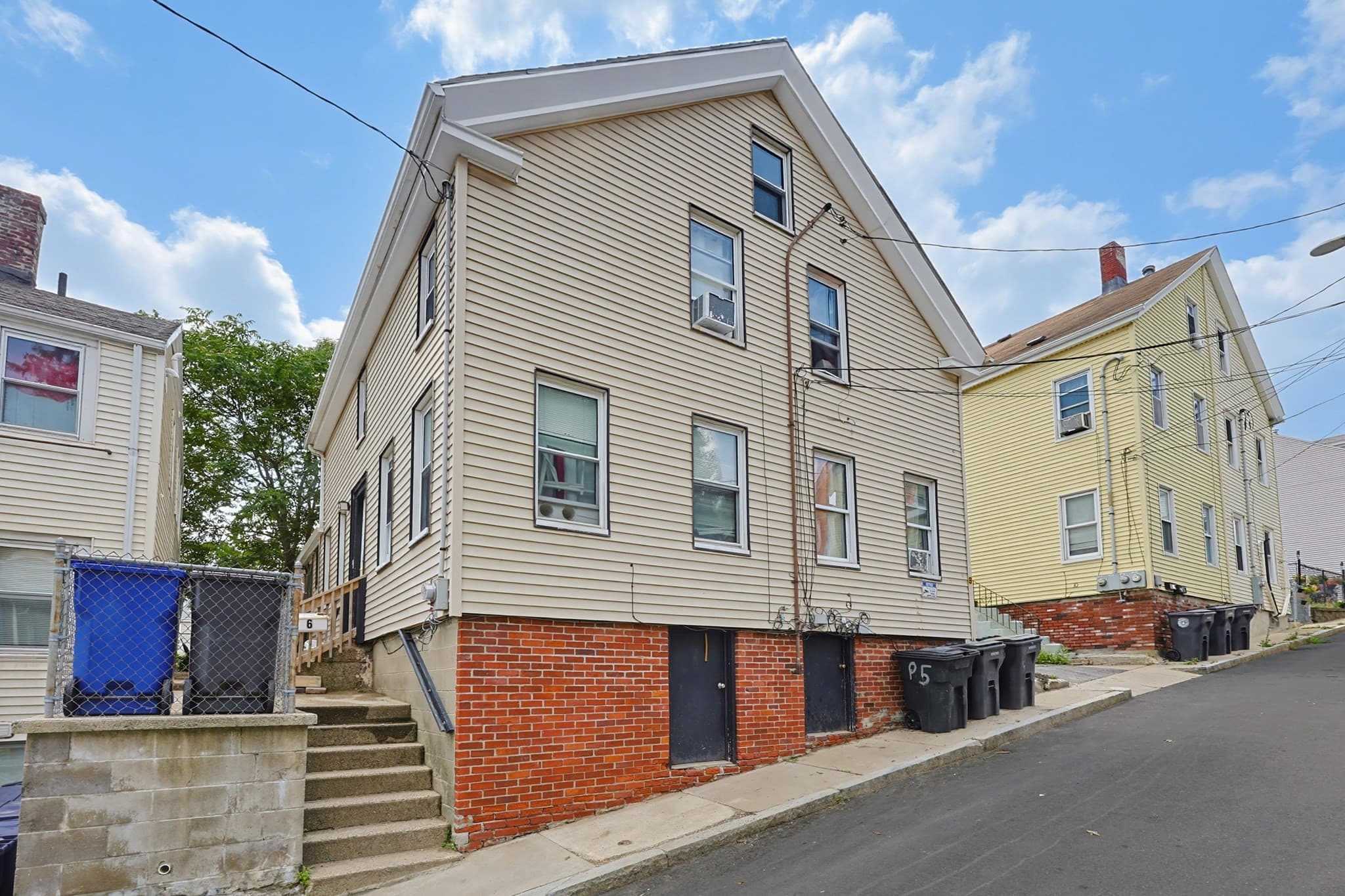 6-8 Howell Ct, Chelsea MA 02150
