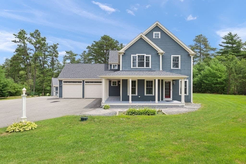 10 Pond Edge Trl, Wareham MA 02571