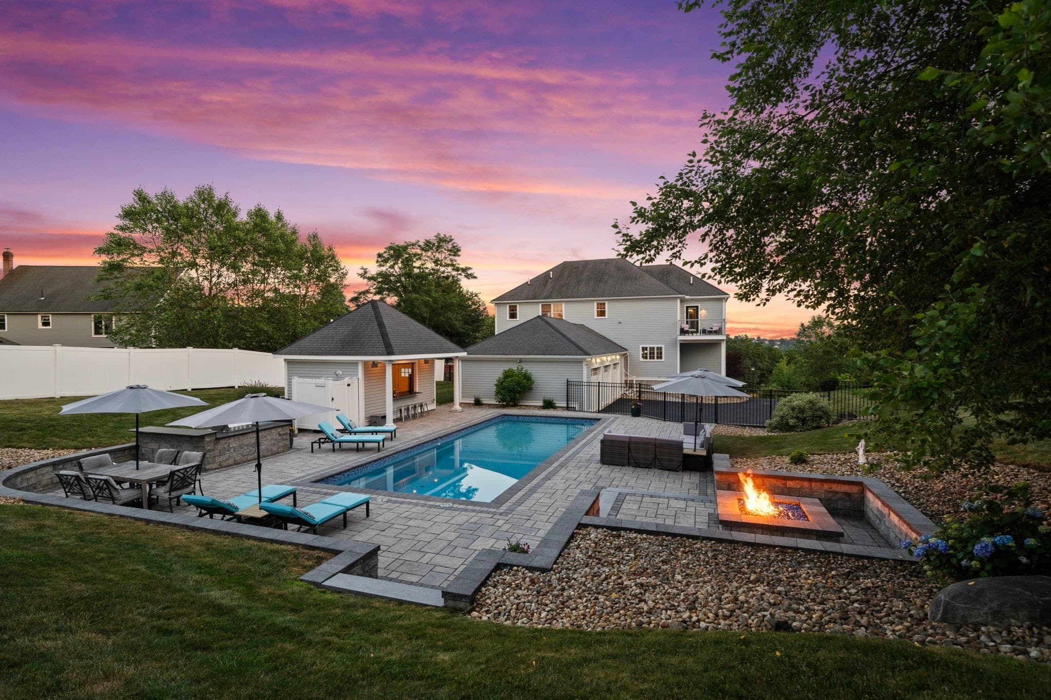 7 Bridle Spur Ln, Danvers MA 01923