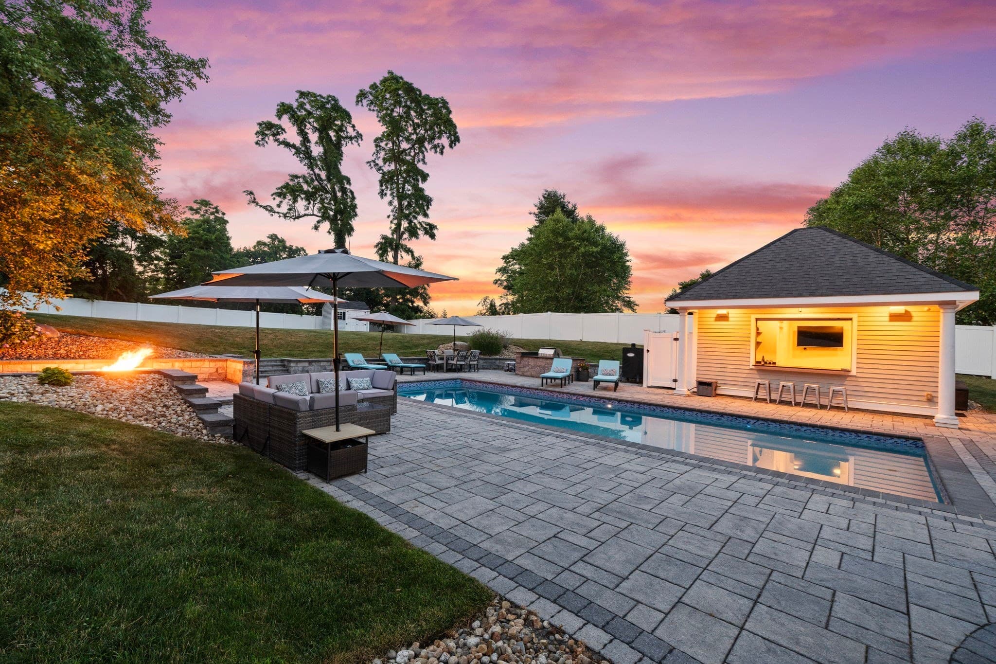 Single Family Residence at 7 Bridle Spur Ln, Danvers MA 01923, Danvers, photo 5 of 42