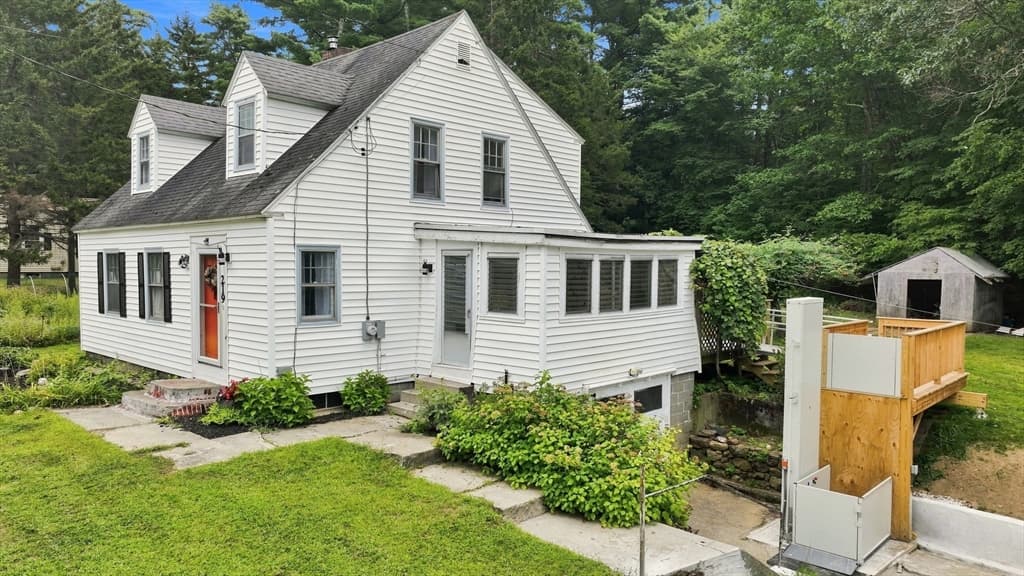 219 Old Warren Rd, Palmer MA 01069 photo 2