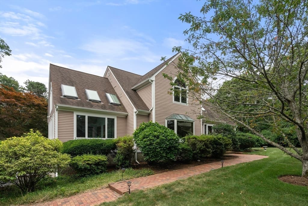 76 Ellisville Green, Plymouth MA 02360
