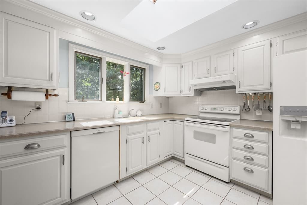 52 Greenland Cir, Yarmouth MA 02675 photo 14