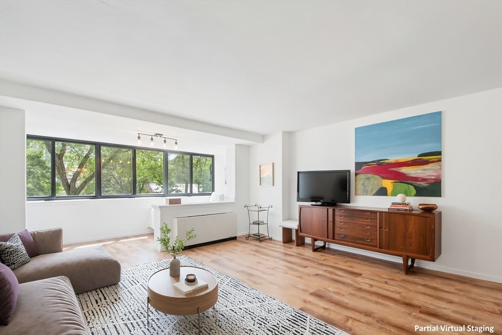 6 Whittier Pl # 3L, Boston MA 02114 photo 2