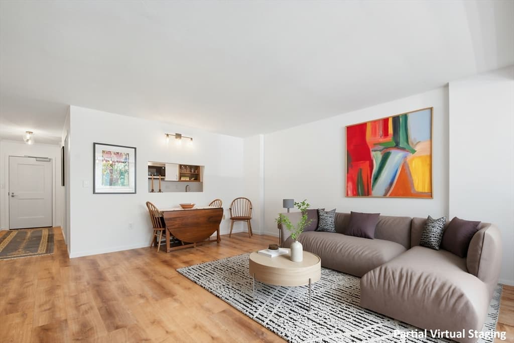 6 Whittier Pl # 3L, Boston MA 02114 photo 5