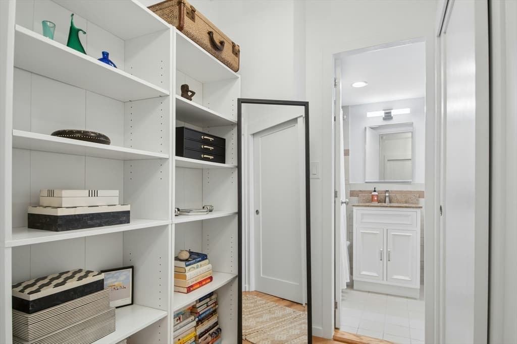 6 Whittier Pl # 3L, Boston MA 02114 photo 14
