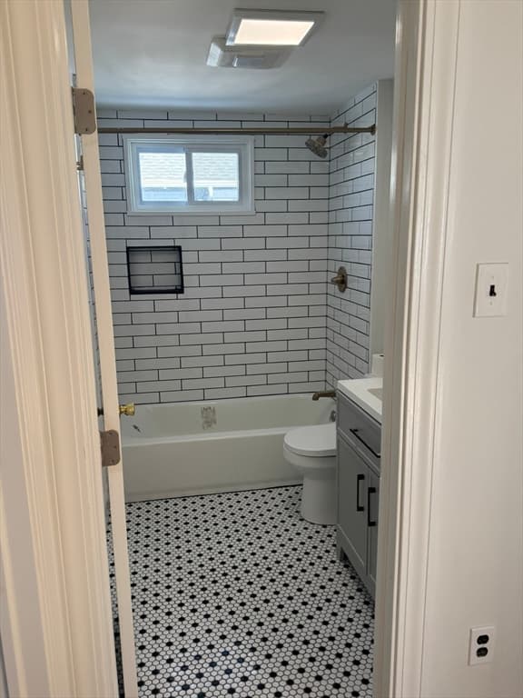 Multi Family at 16-18 Alfred Rd, Arlington MA 02474, Arlington, photo 11 of 37