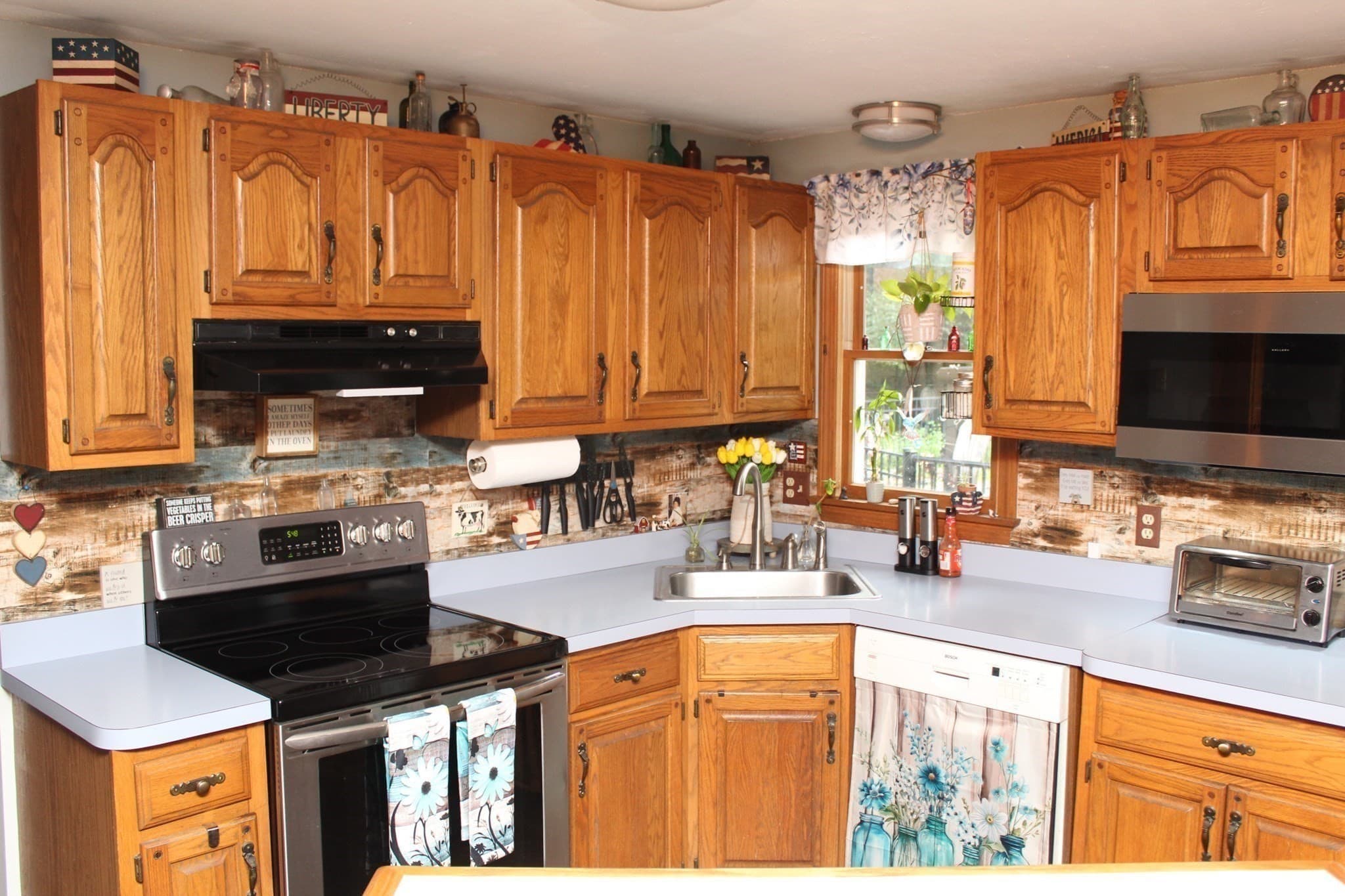 Single Family Residence at 56 Macomber St, Berkley MA 02779, Berkley, photo 8 of 20