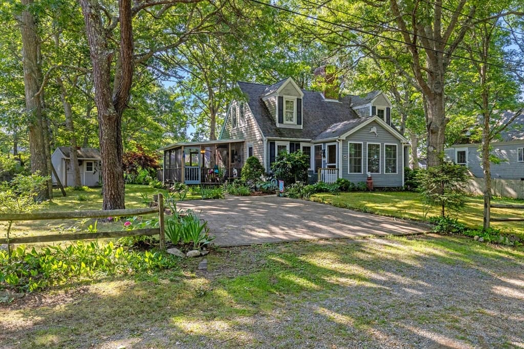 20 Park St, Yarmouth MA 02673 photo 3