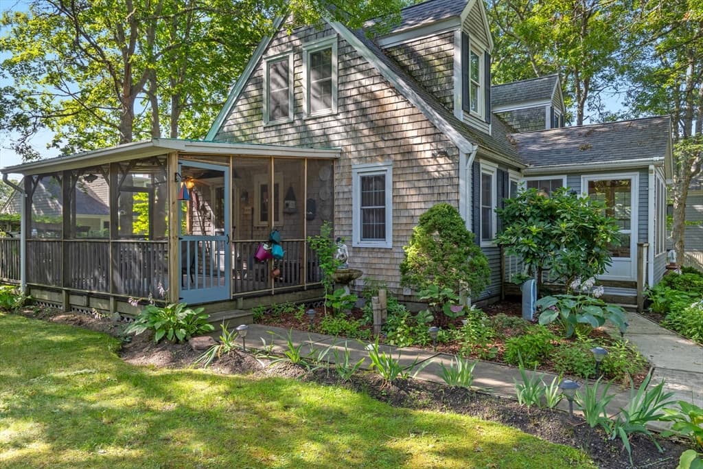 20 Park St, Yarmouth MA 02673 photo 5