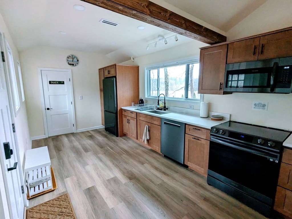 35 Willowwood Ave, Stoughton MA 02072 photo 8