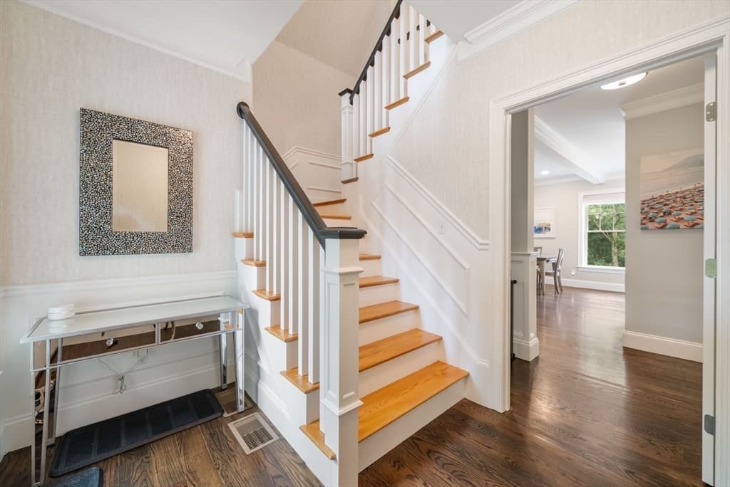 126 Walnut St # 126, Wellesley MA 02481 photo 3