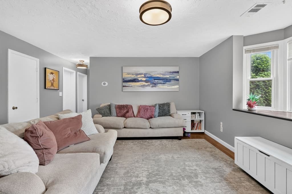 82 Neponset St # B, Canton MA 02021 photo 15