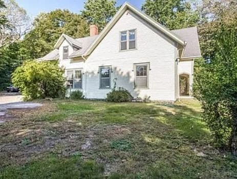 Commercial Sale at 230 Summer St, Plymouth MA 02360, photo 2 of 5