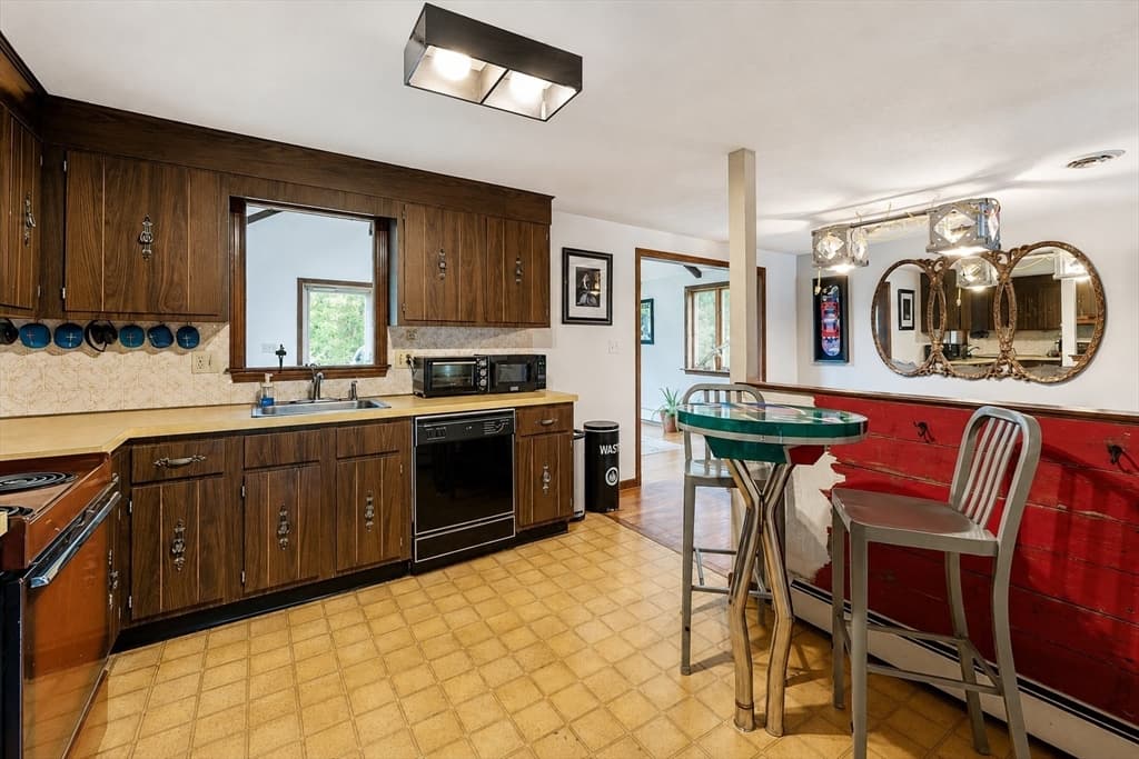 140 King James Way, Wrentham MA 02093 photo 6