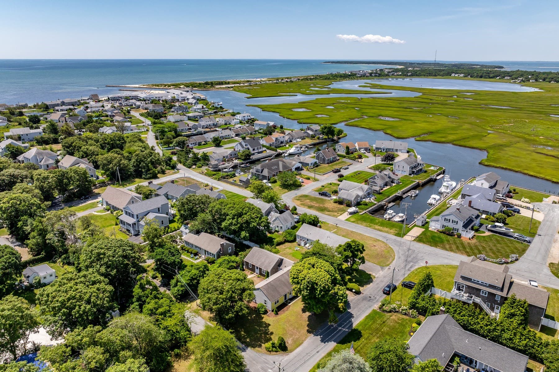 Condominium at 11 Gateway St # 1, Yarmouth MA 02664, photo 5 of 22