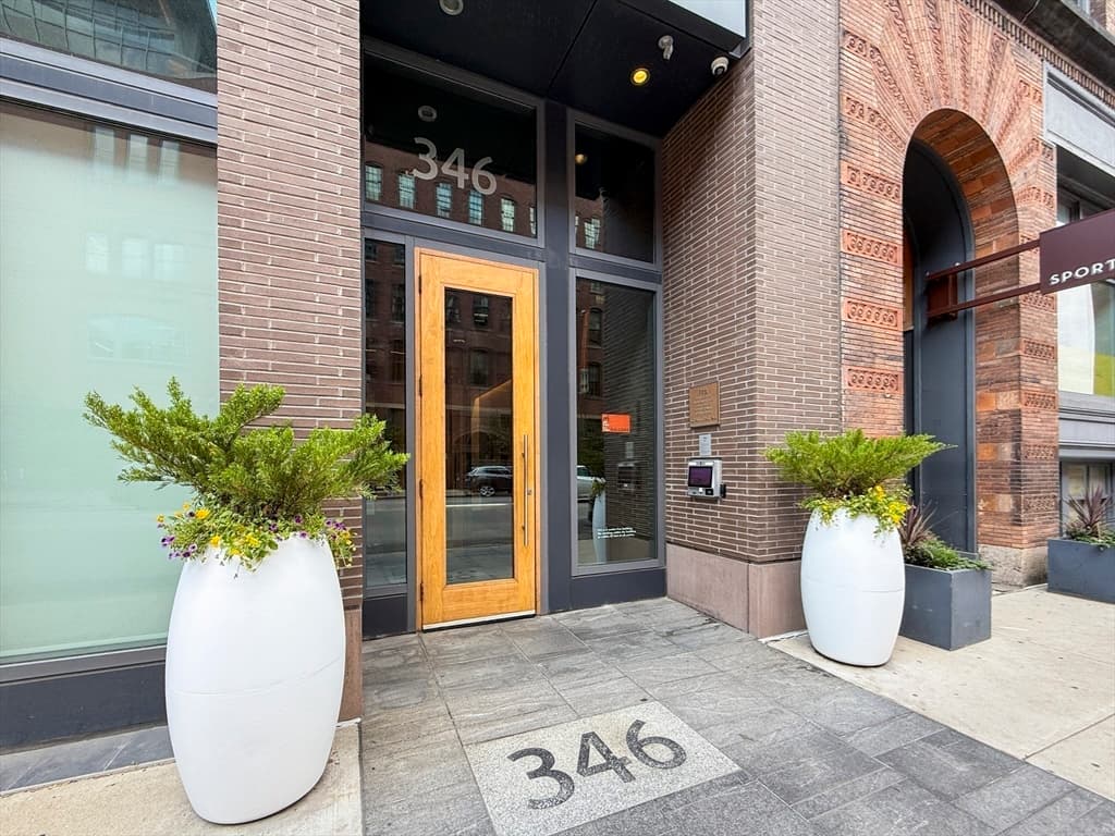 346 Congress St # 518, Boston MA 02210 photo 36