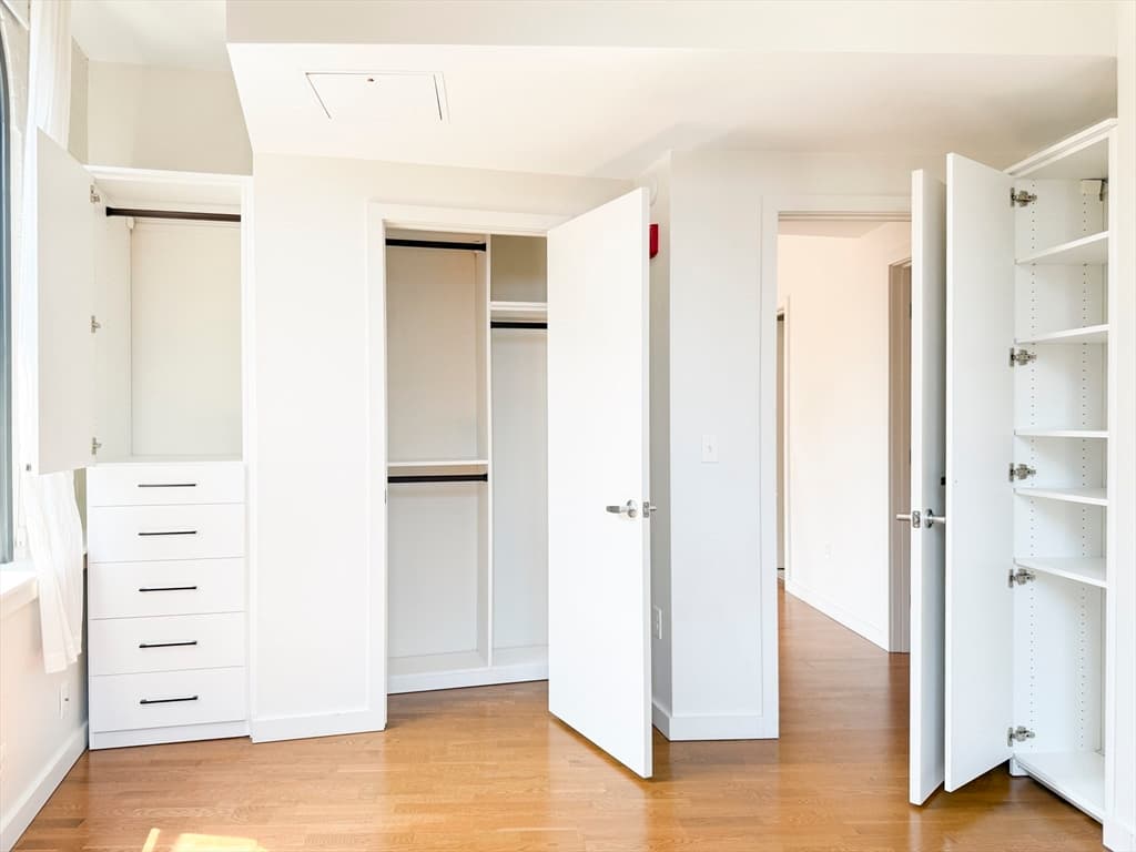 346 Congress St # 518, Boston MA 02210 photo 20
