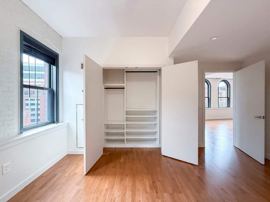 346 Congress St # 518, Boston MA 02210 photo 15