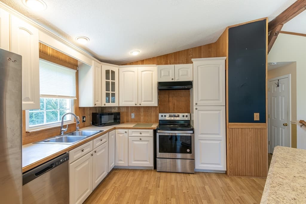 Single Family Residence at 1 Raymond Street, Dudley MA 01571, Dudley, photo 10 of 42