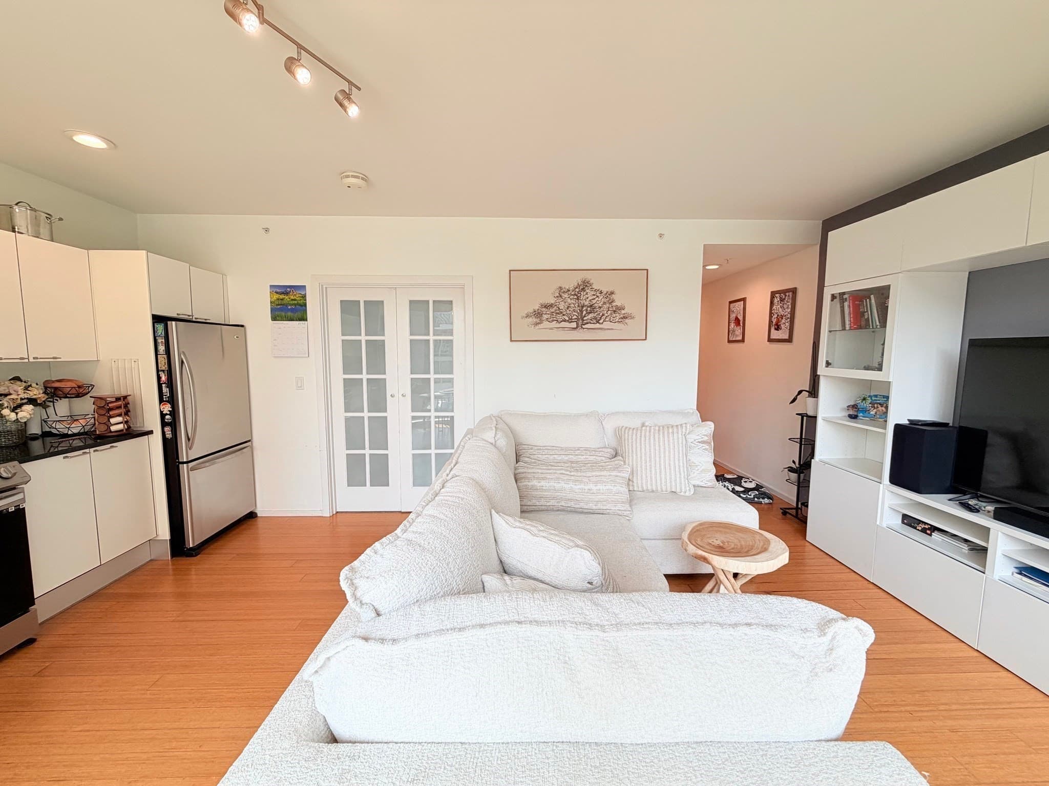 Condominium at 2 Earhart # 524, Cambridge MA 02141, Cambridge, photo 6 of 31