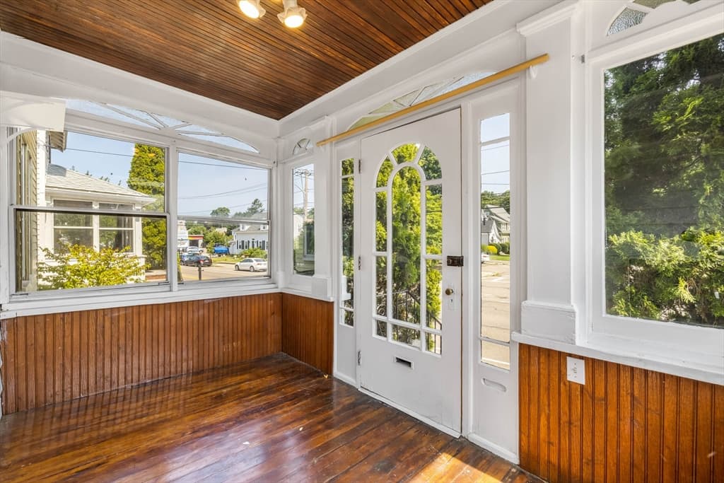 616 Adams St, Quincy MA 02169 photo 6