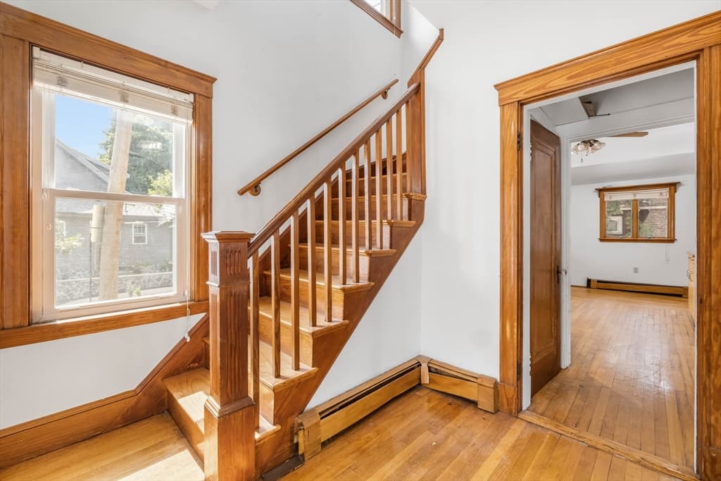 616 Adams St, Quincy MA 02169 photo 8