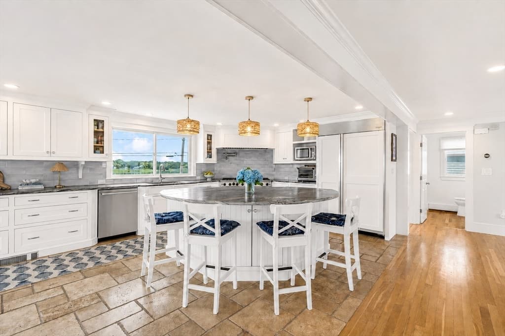 67 Surfside Rd, Scituate MA 02066 photo 4