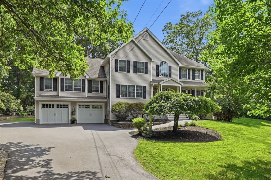 Single Family Residence at 112 Aldrich Rd, Wilmington MA 01887, Wilmington, photo 2 of 42