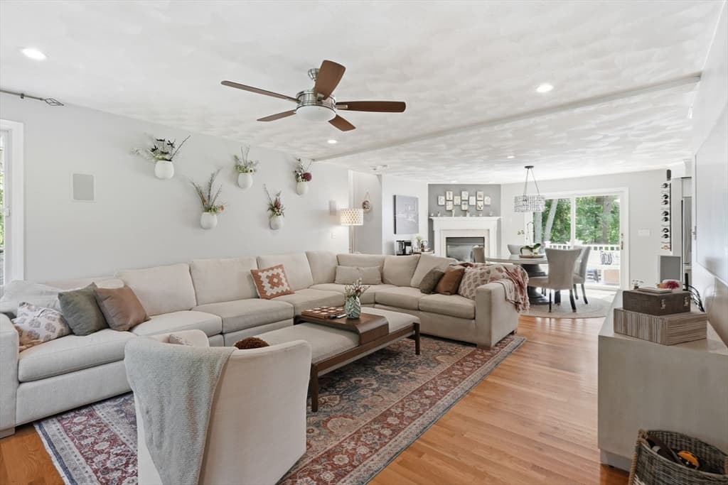 Single Family Residence at 112 Aldrich Rd, Wilmington MA 01887, Wilmington, photo 9 of 42