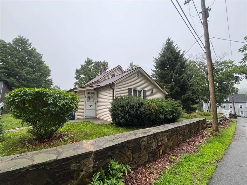 68 Mccarthy Ave, Leicester MA 01611 photo 11
