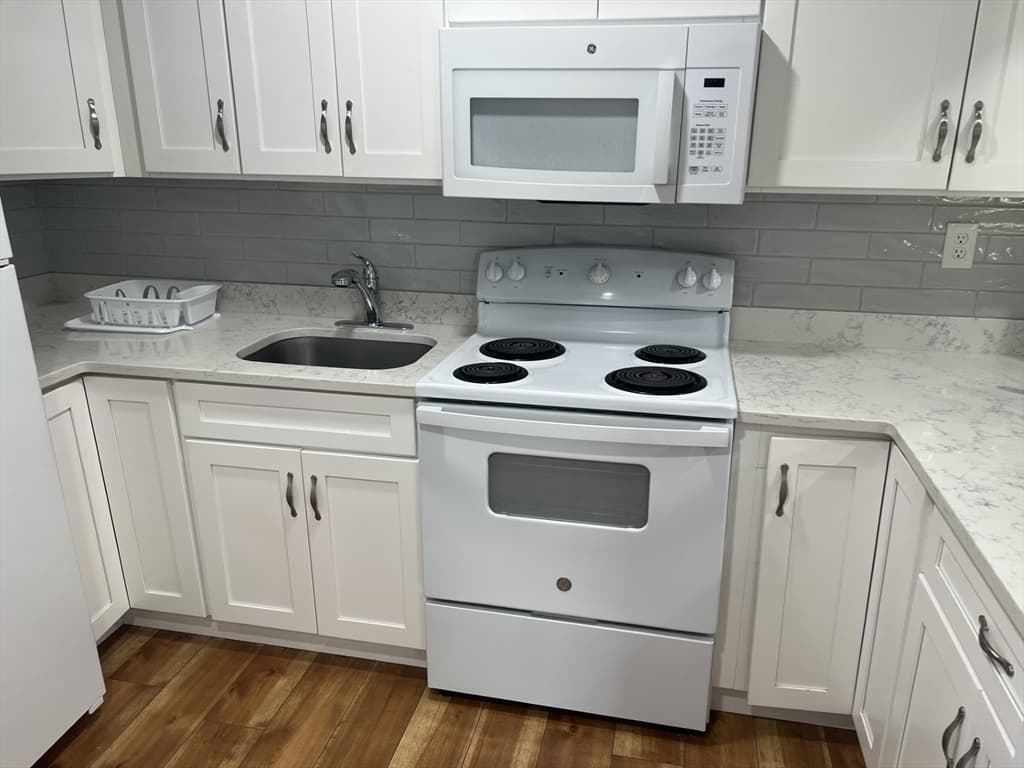 800 Bearses Way, Barnstable MA 02601 photo 8