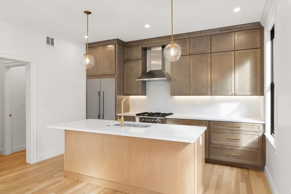 27 Shepard St # 2, Boston MA 02135 photo 8