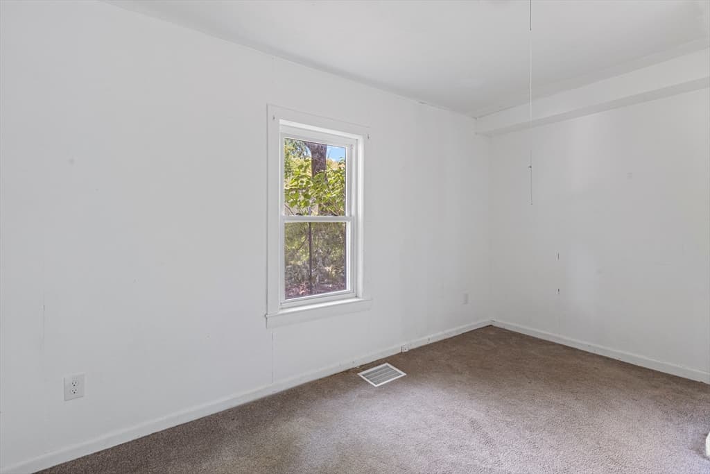 9 Martel St, Fitchburg MA 01420 photo 15