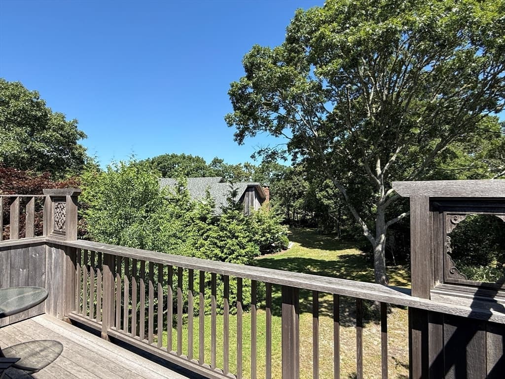19 Llewellyn Way, Edgartown MA 02539 photo 27