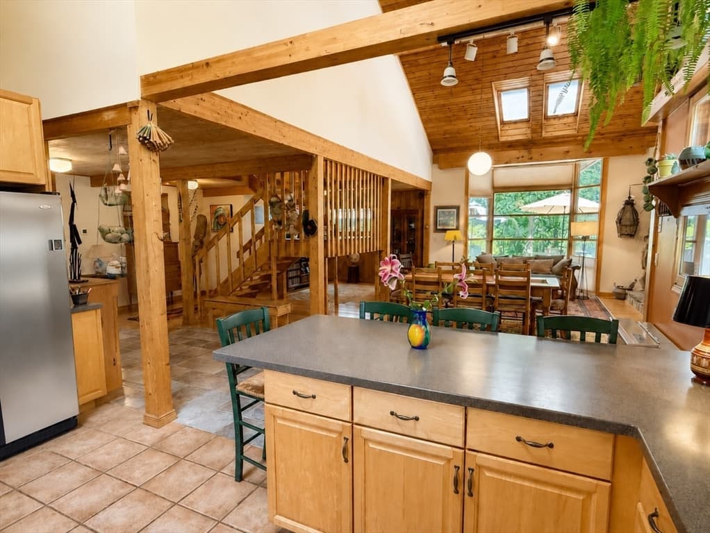 19 Llewellyn Way, Edgartown MA 02539 photo 5