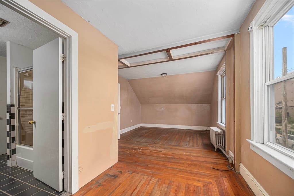 23 Grand St, Providence RI 02907 photo 16