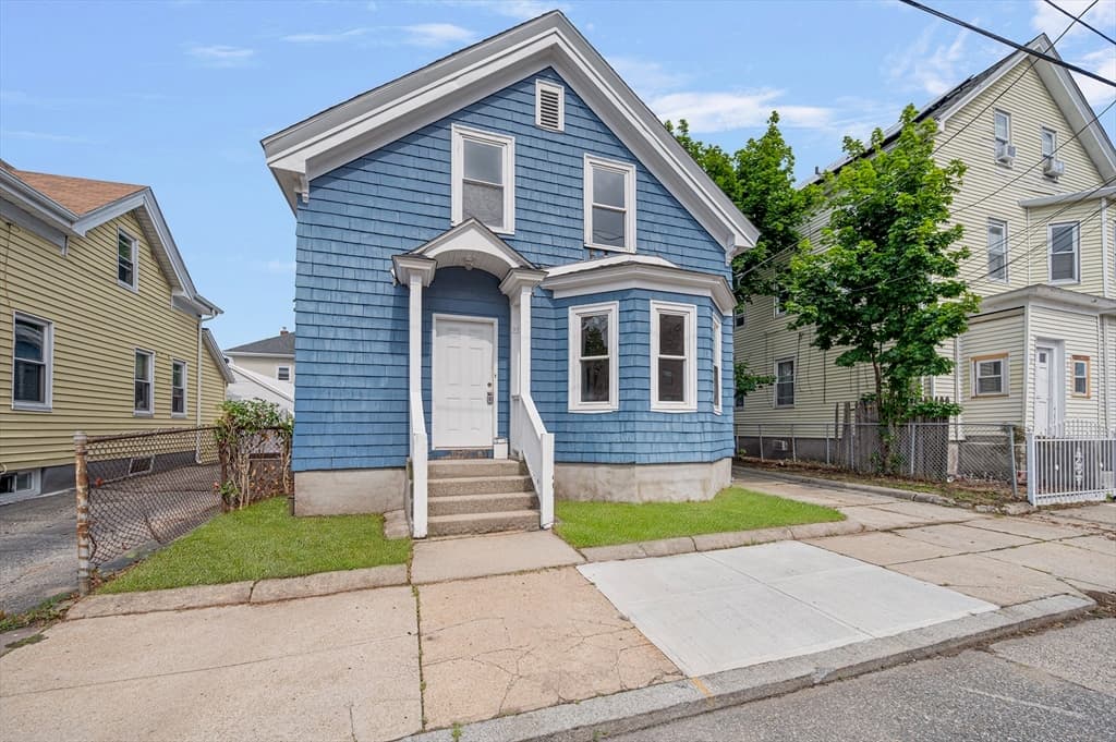 23 Grand St, Providence RI 02907