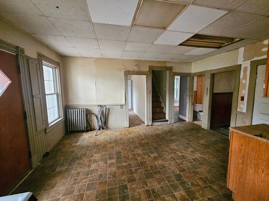 8-10 Aspen St, Ware MA 01082 photo 7