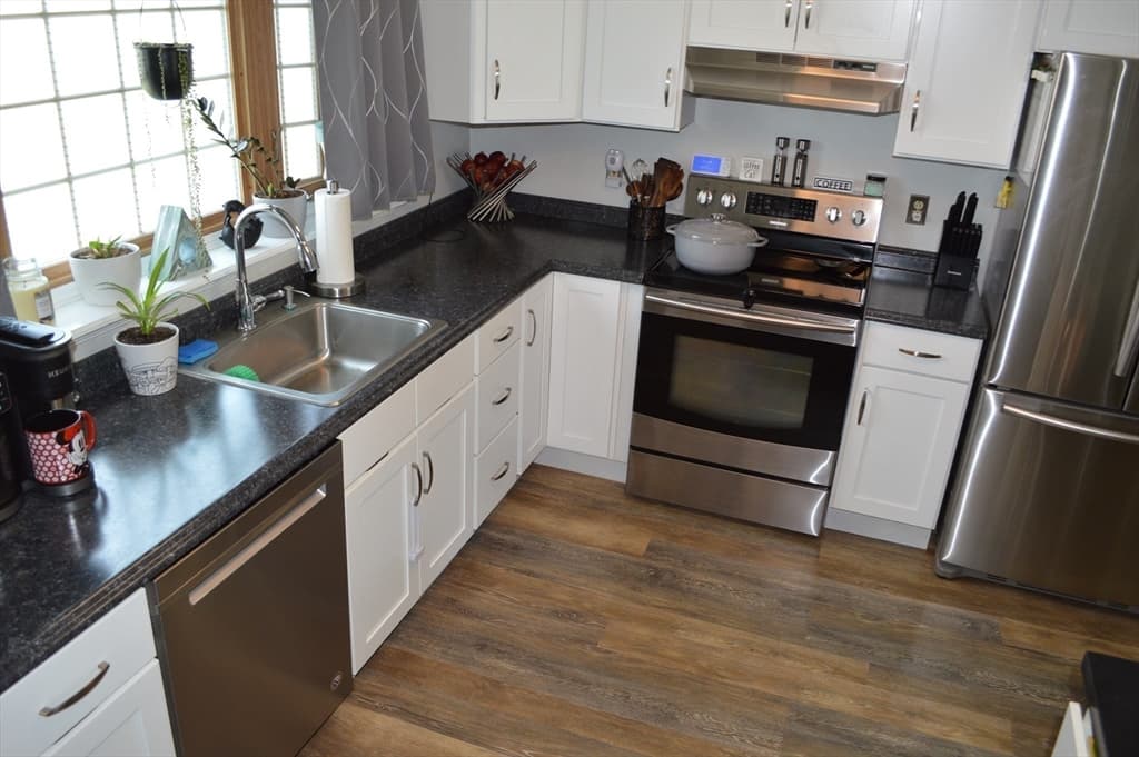 2697 Cranberry Hwy # 14, Wareham MA 02571 photo 6