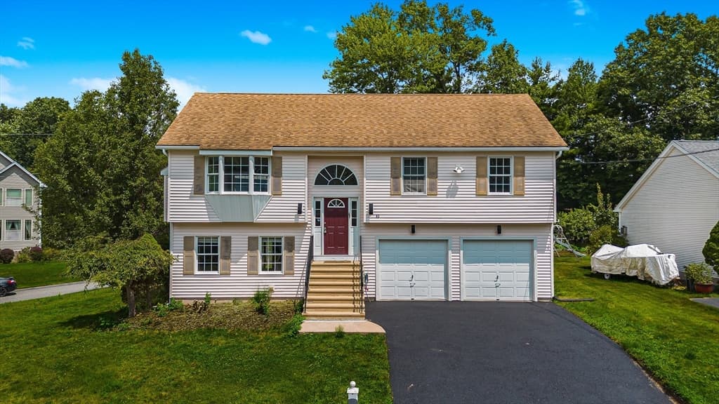83 Waterman Ave, East Longmeadow MA 01028
