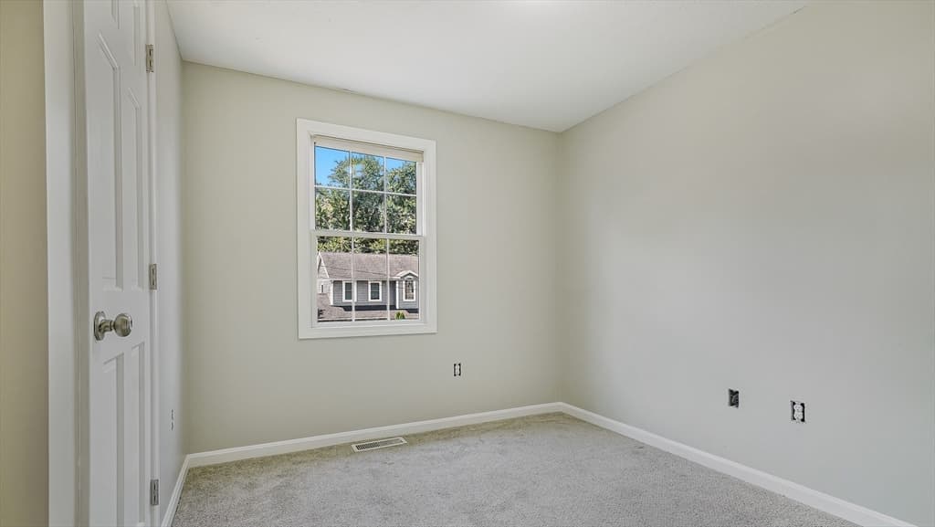 83 Waterman Ave, East Longmeadow MA 01028 photo 20