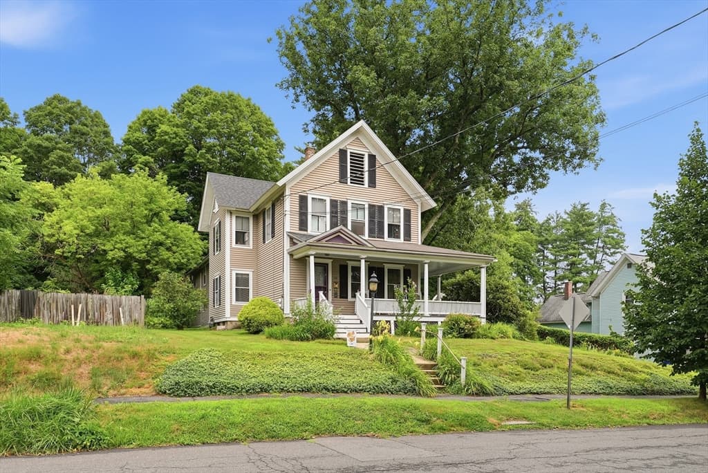 25 Garfield St, Greenfield MA 01301